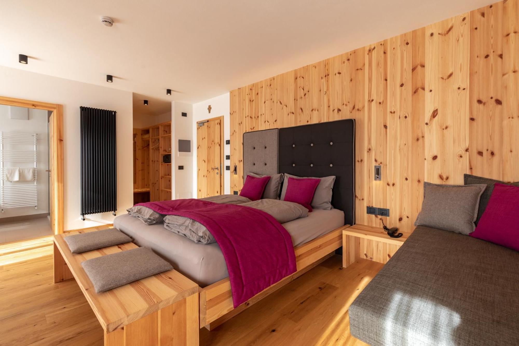 Garni Lilly Hotel Сан Лоренцо ин Банале Екстериор снимка