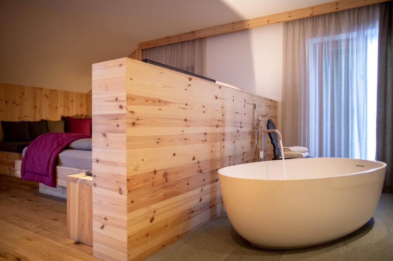 Garni Lilly Hotel Сан Лоренцо ин Банале Екстериор снимка