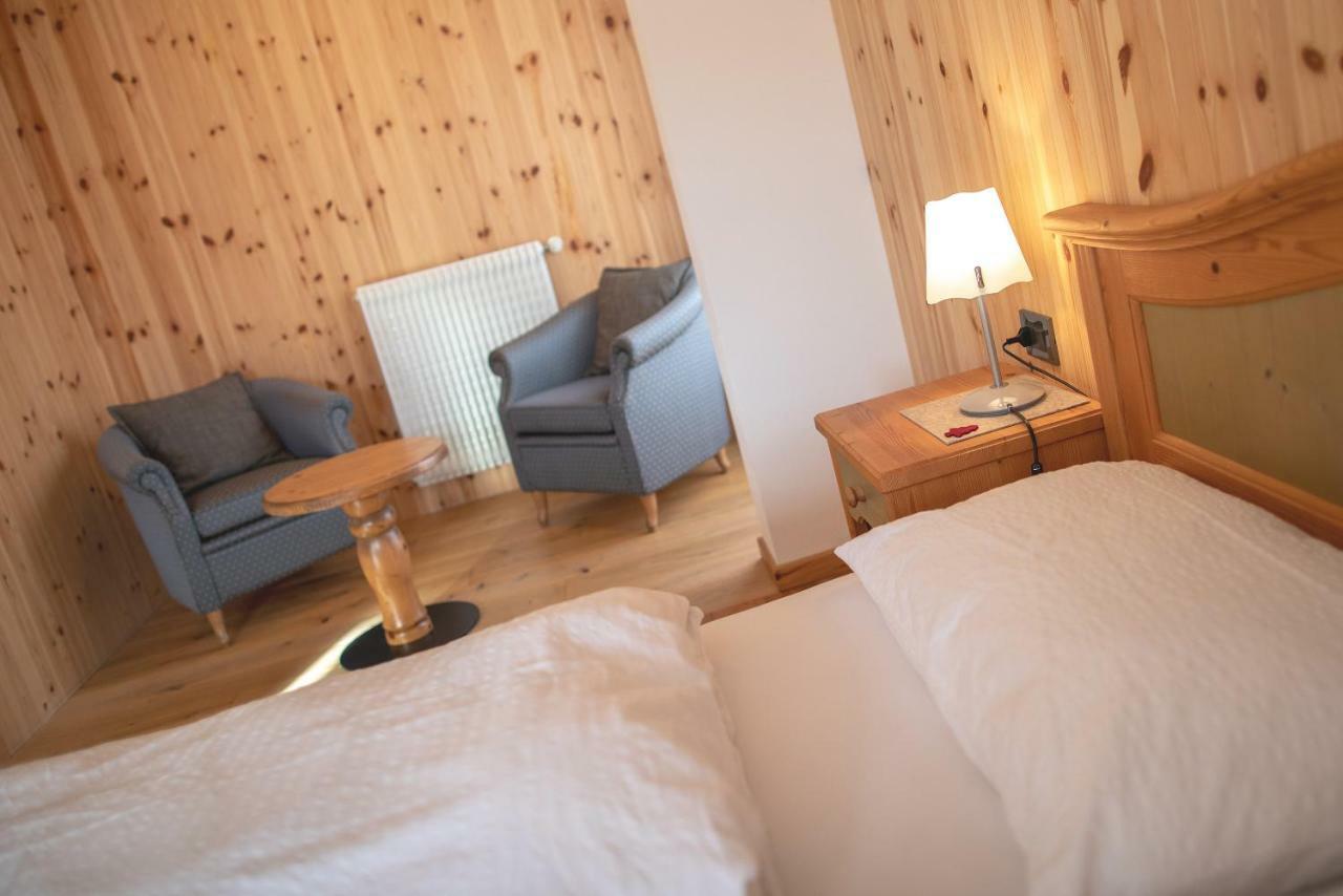 Garni Lilly Hotel Сан Лоренцо ин Банале Екстериор снимка