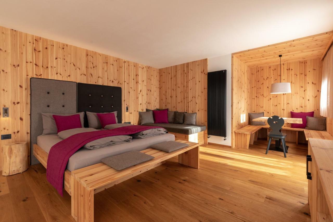 Garni Lilly Hotel Сан Лоренцо ин Банале Екстериор снимка